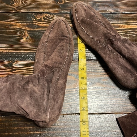 Henry Beguelin Tall Suede Boots w Curved Stitching Up Tassel Sides Flattering - Picture 10 of 10